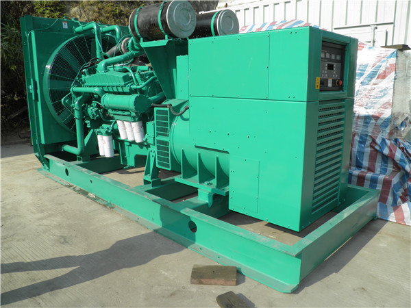 杭锦出租发电机 发电机组厂家：柴油发电机组的控制屏的作用是什么？